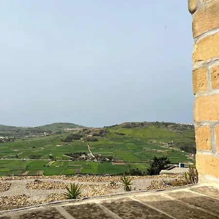 Islandlife With View Ta'pitra Feriehus Xagħra